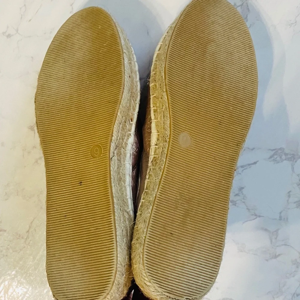 MUK LUKS Birte rose gold slip-on espadrille 9